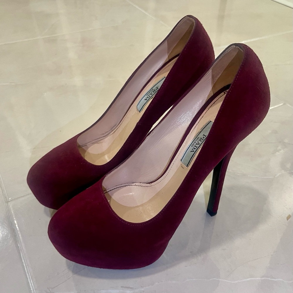 Prada Platform Pumps - Size 37.5